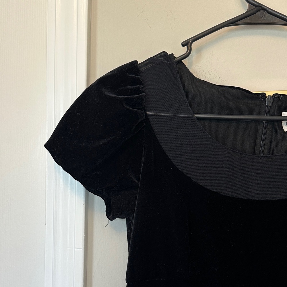 Vintage Long Black Velvet Dress Gown - Picture 6 of 9